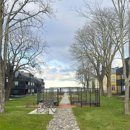 Peaceful Seaside For Couples & Digital Nomads *